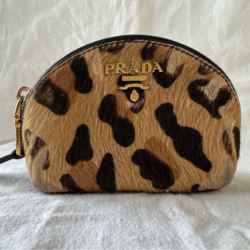 ✨Authentic PRADA Cavallino Stamp Leopard Print Coin Case